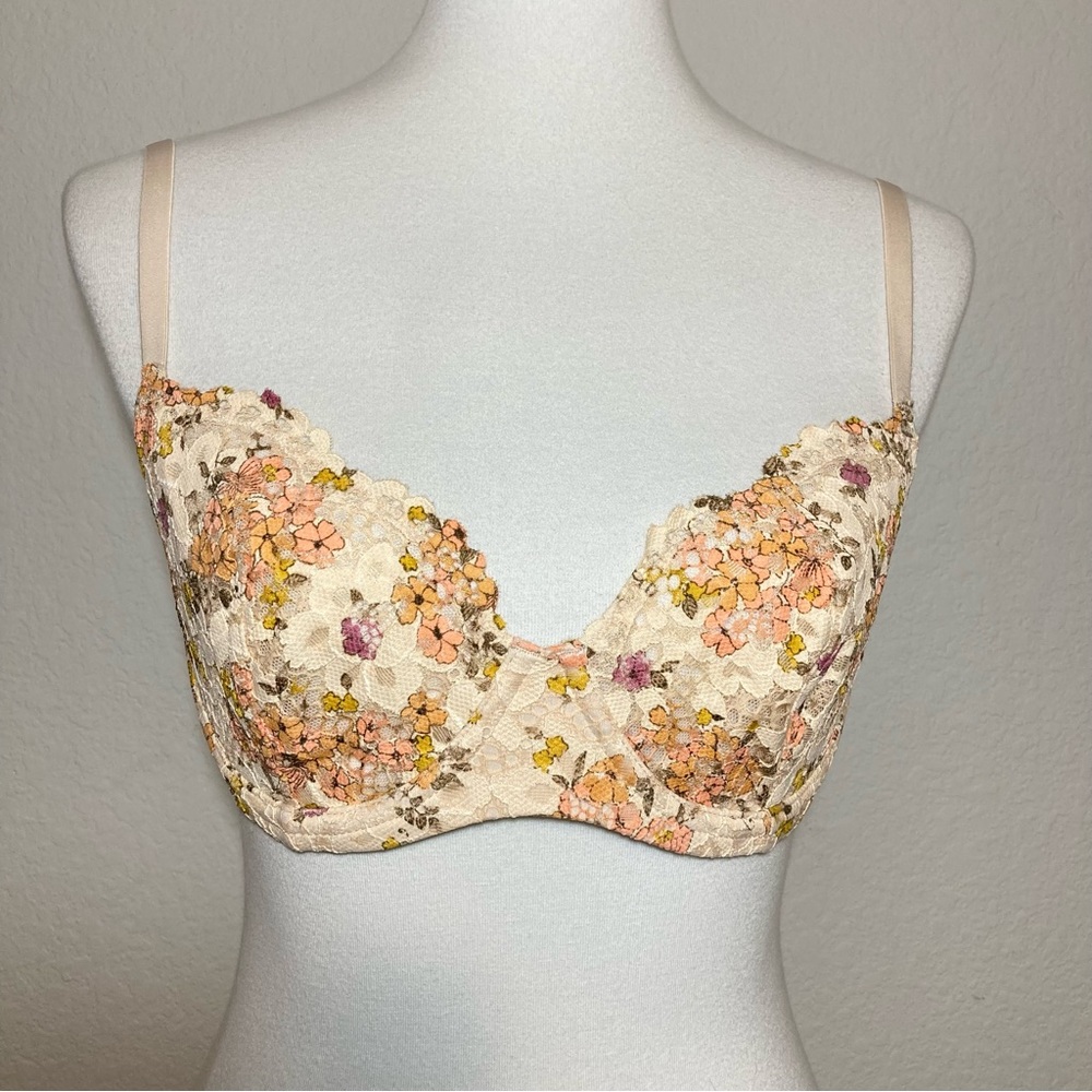 NWT VICTORIA’S SECRET 32DD BBV Unlined Demi Floral Lace Underwire Bra